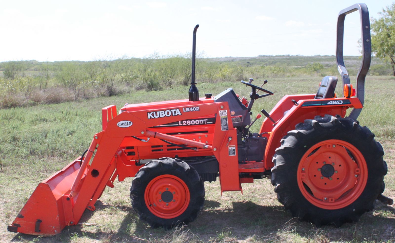 kubota L2600 CZĘŚCI DO SILNIKA